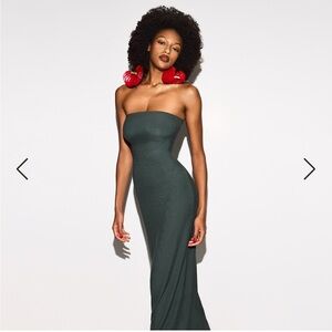 SOFT LOUNGE TUBE DRESS
DEEP SEA